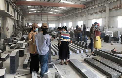 Haobo Stone Business Department Staff To Study In The Factory.